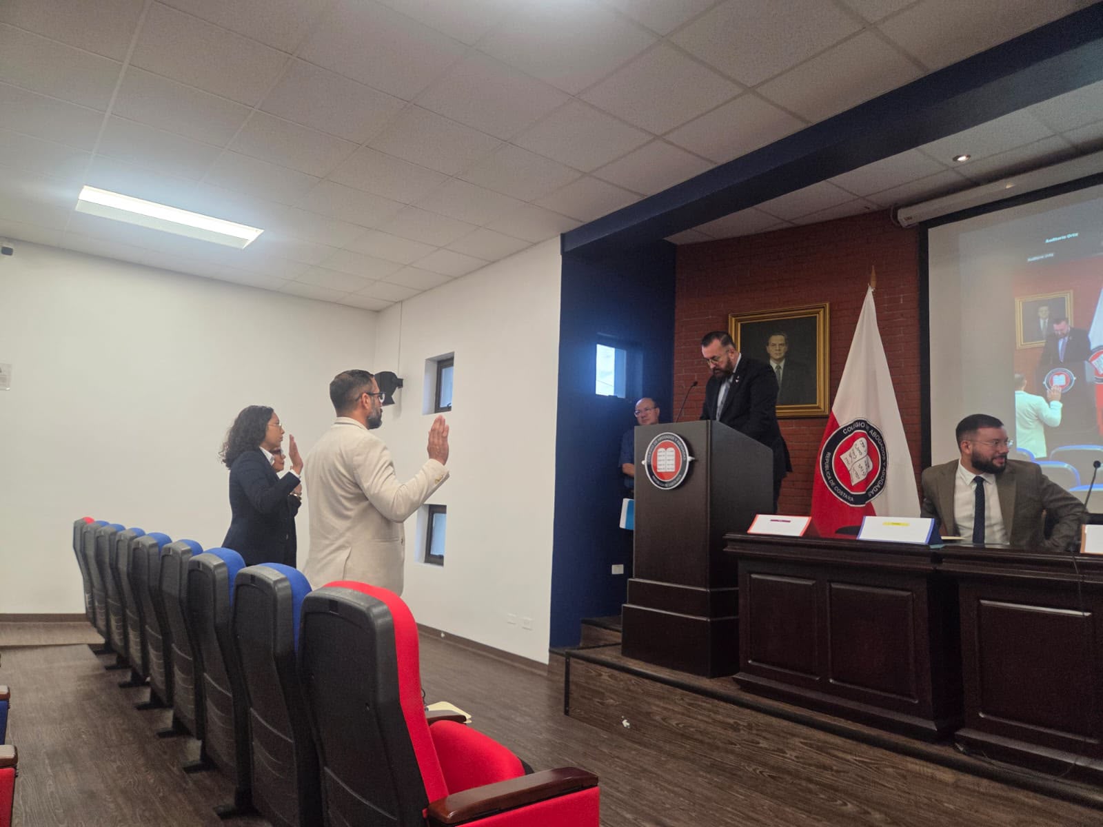 Juramentación de la Directiva